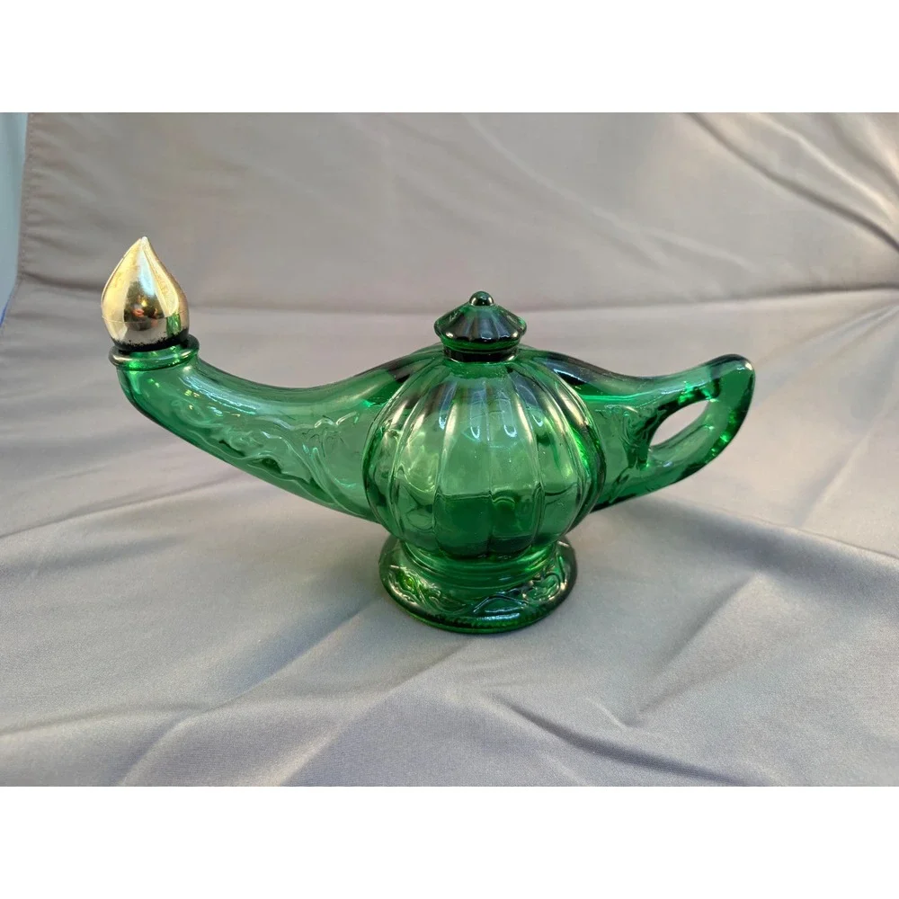 Vintage Avon Emerald Green Glass Aladdin Lamp Genie Decanter Bottle Gold Stopper